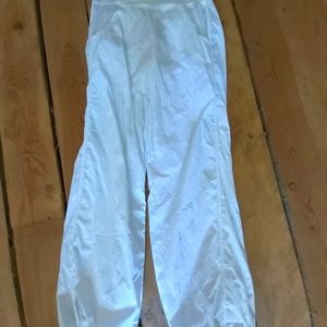 Lululemon bright white pants